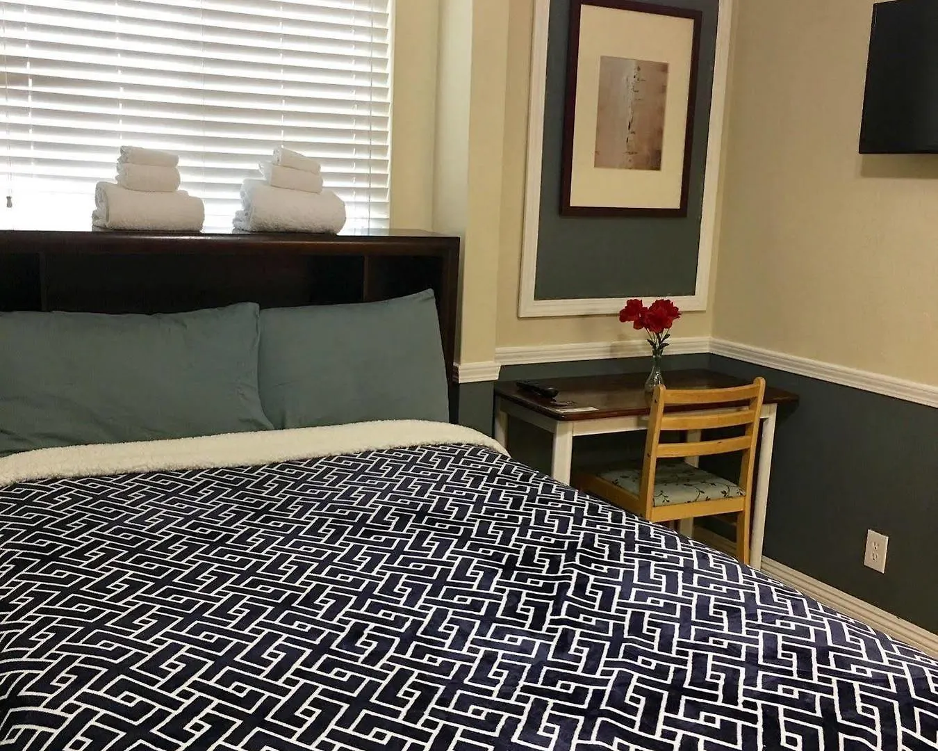 Travelers Bed & Breakfast Hostel Las Vegas